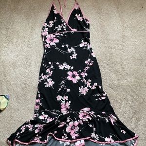 Black and pink mid style dress halter top